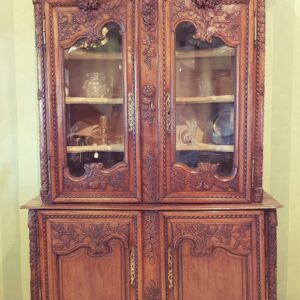 French Dresser
