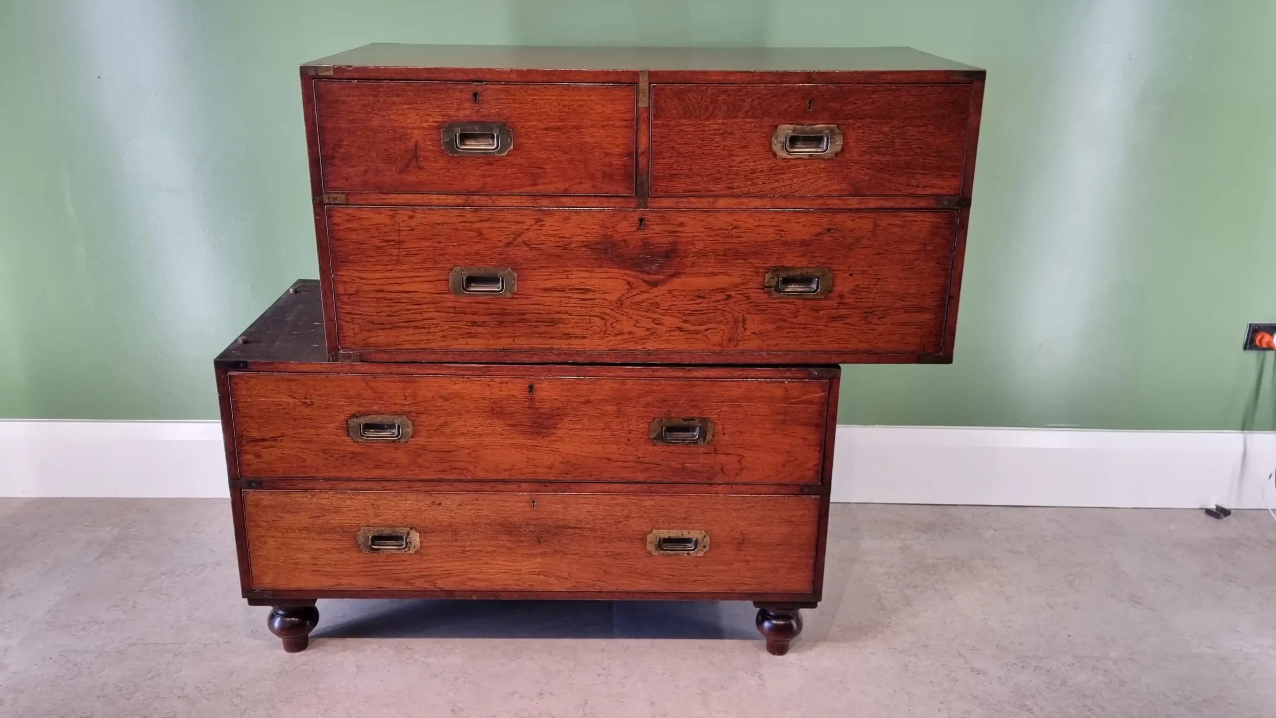 Military Chest - Image 3