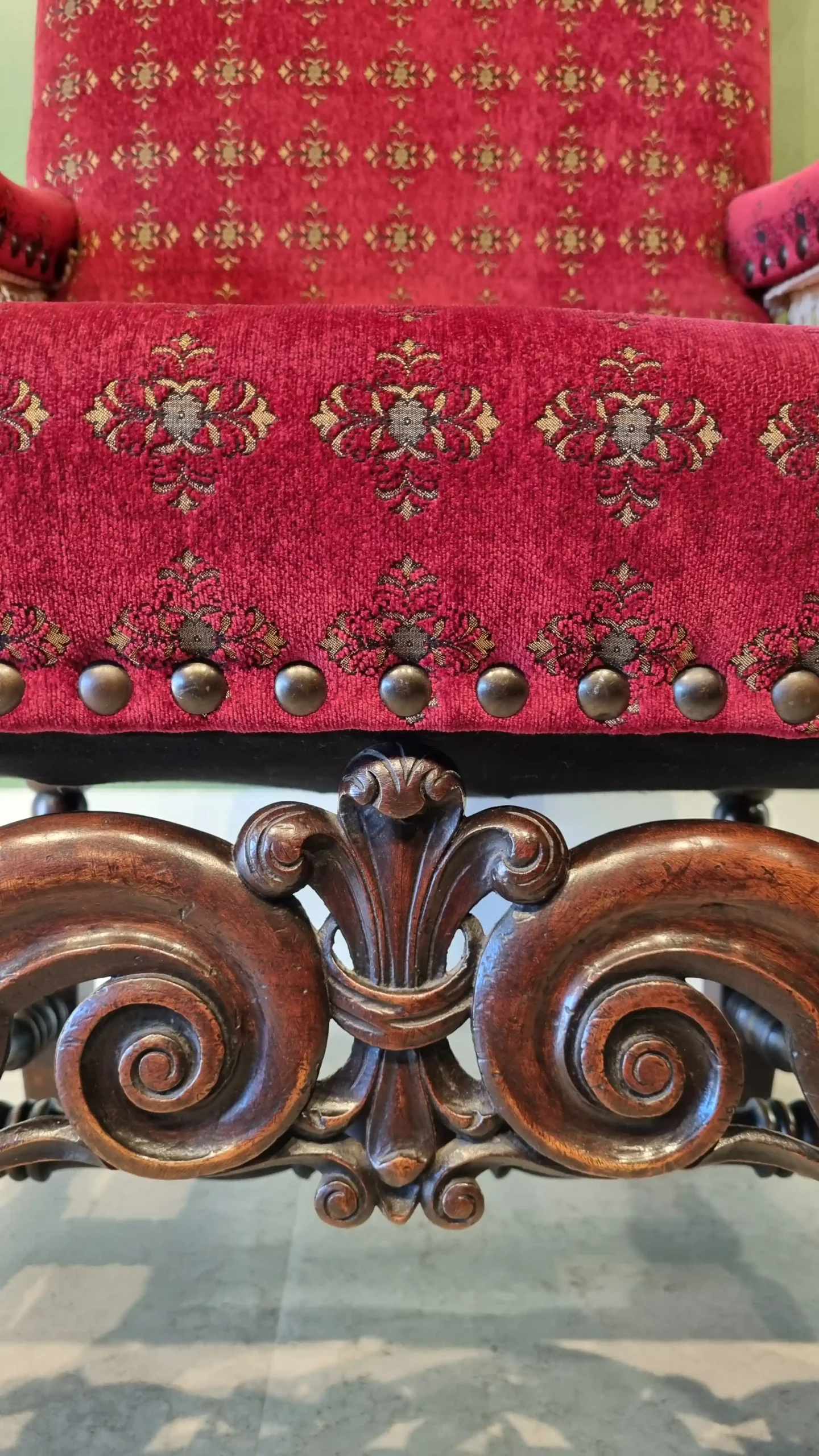 Armchair - Image 2